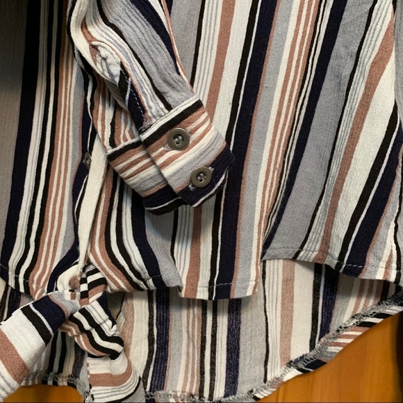 Lulu’s Striped Top Size XS - Picture 3 of 7